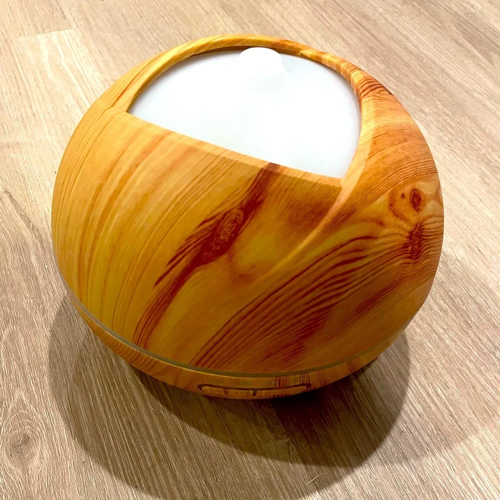 NWT Wood Essential Oil Diffuser with Oils